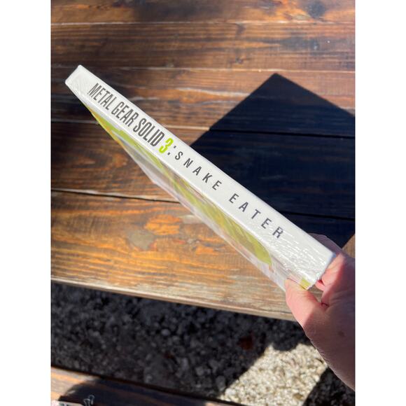 Metal Gear Solid 3: Snake Eater Limited Edition Official Strategy Guide Sealed - Picture 4 of 6